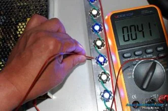 Temperatura en barra de iluminación LED de 27W