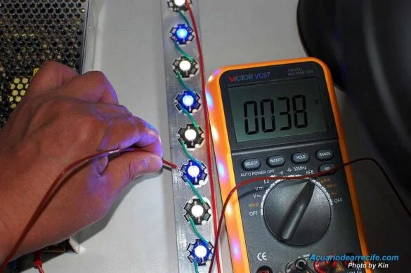 Medición de temperatura en barra de iluminación LED de 27W