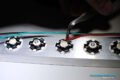 Paso 1 - Conexión de cables de polo positivo - Nota: utilize siempre una pinza para soldar para cables o piezas muy cortas para evitar